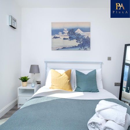 Pluxa Vivid Veranda Beautiful City Centre Apartment With Free Parking Birmingham Esterno foto