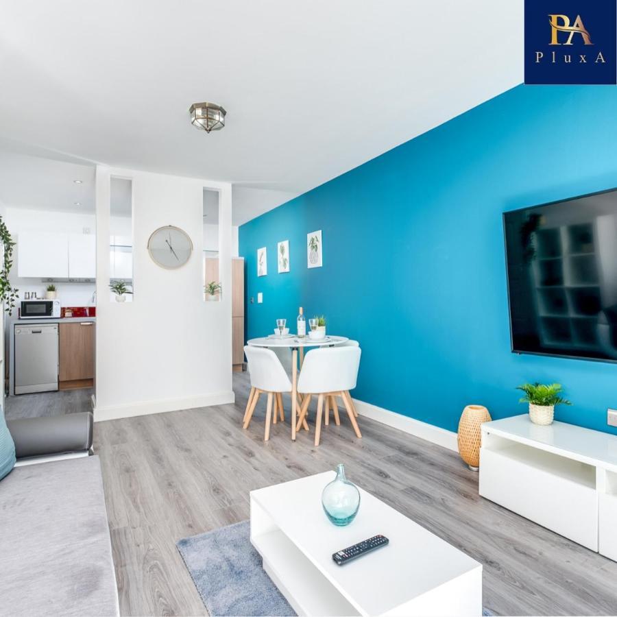 Pluxa Vivid Veranda Beautiful City Centre Apartment With Free Parking Birmingham Esterno foto
