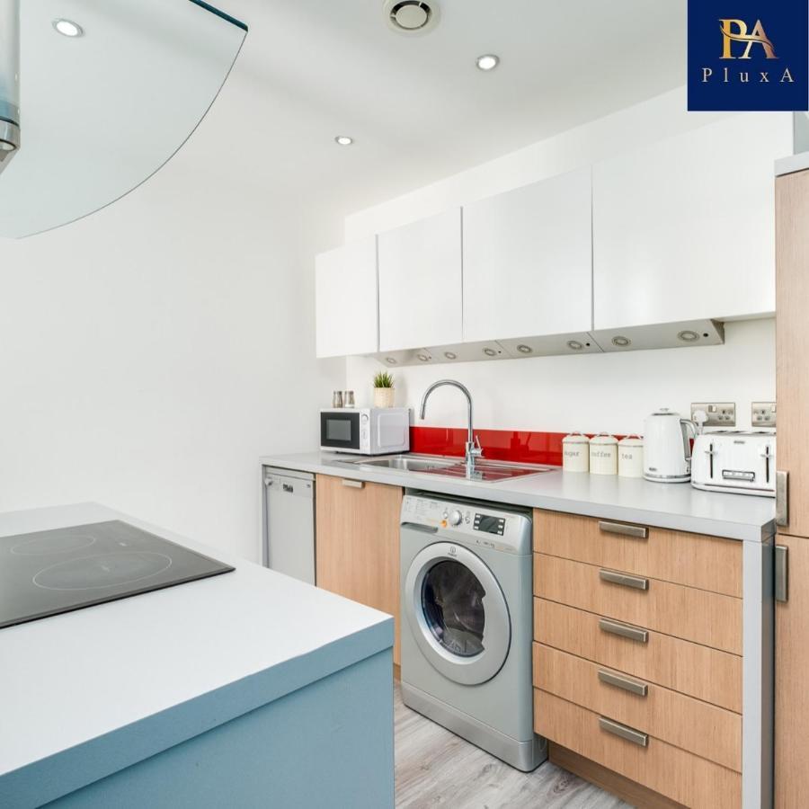 Pluxa Vivid Veranda Beautiful City Centre Apartment With Free Parking Birmingham Esterno foto