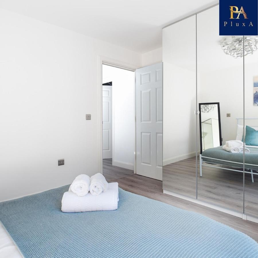 Pluxa Vivid Veranda Beautiful City Centre Apartment With Free Parking Birmingham Esterno foto